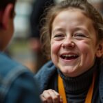 Découvrez les humoristes talentueux qui transcendent le handicap avec humour et courage